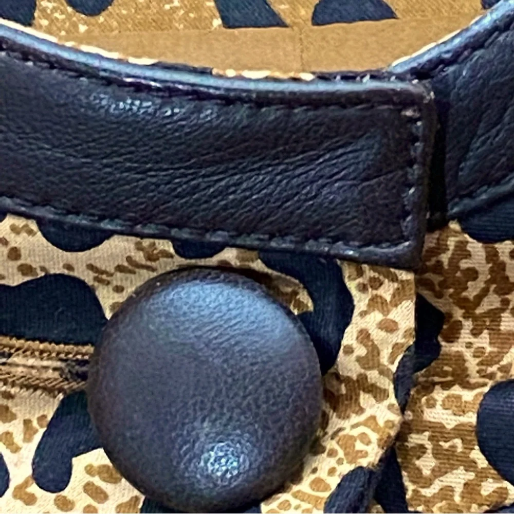 Host Pick! Make offer! RARE DON CASTER TRUE Modern look VINTAGE LEOPARD/ LEATHER - Picture 13 of 16